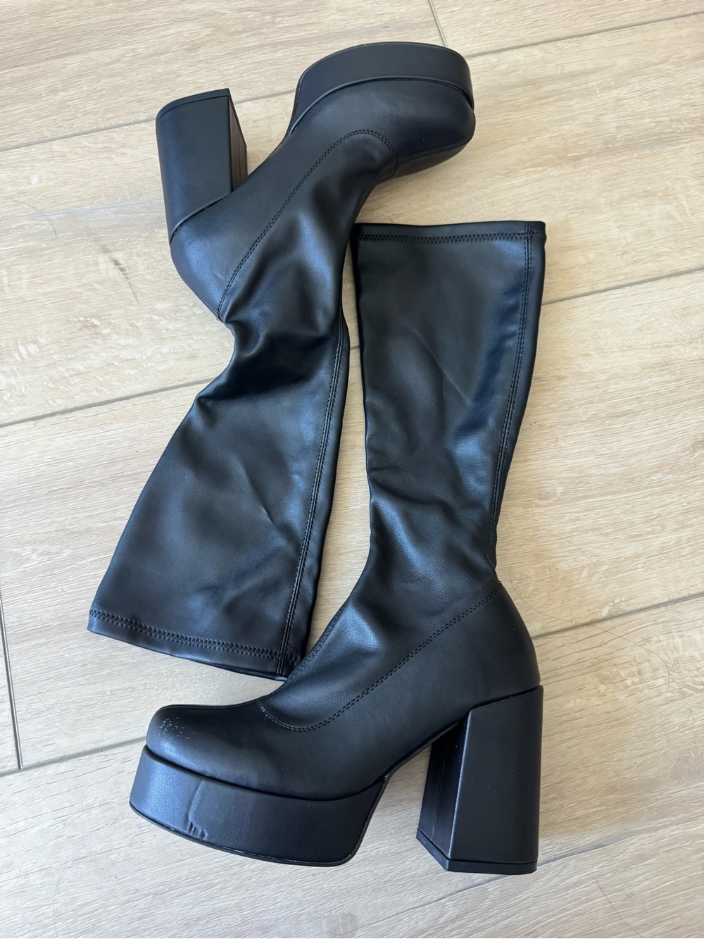 NOKWOL Black Platform Tall Stretch Boots – Size 35